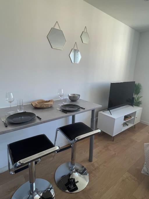 Studio Cosy Rue Alexander Taylor, Wifi, 2 Pers Pau Εξωτερικό φωτογραφία